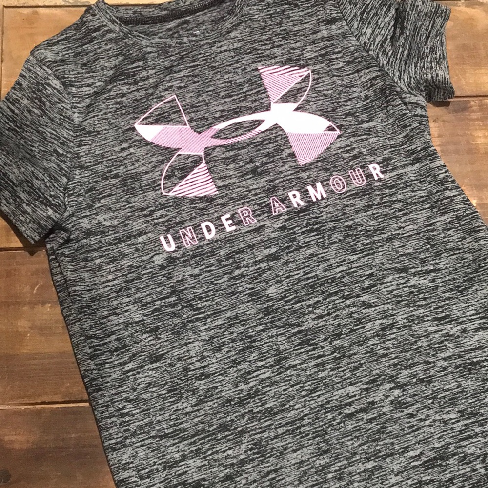 UA T
